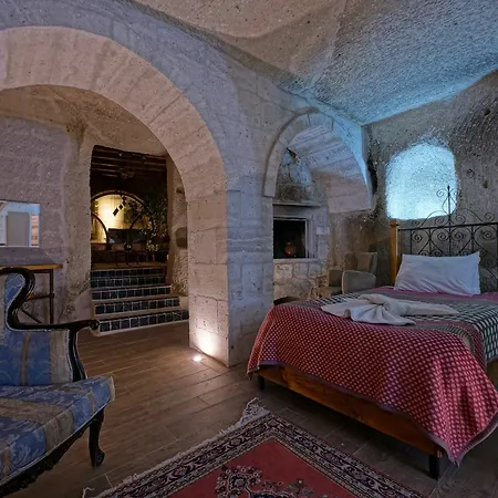 Hotel Tribal Cave
